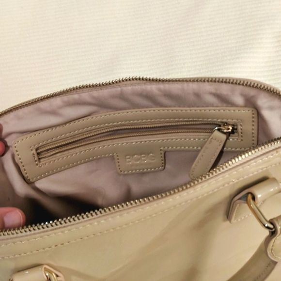 Tan BCBG Vinyl Handbag - Picture 4 of 4